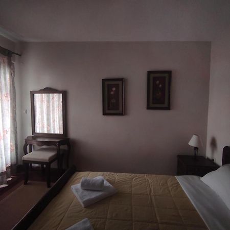 Meterizi Guesthouse Varvitsa Bagian luar foto