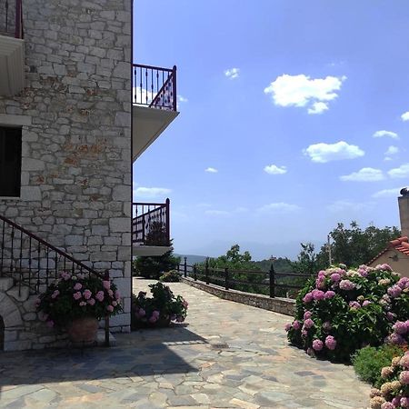 Meterizi Guesthouse Varvitsa Bagian luar foto