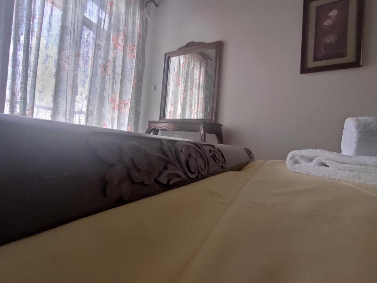 Meterizi Guesthouse Varvitsa Bagian luar foto