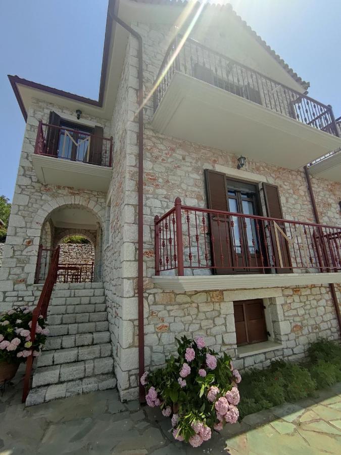 Meterizi Guesthouse Varvitsa Bagian luar foto