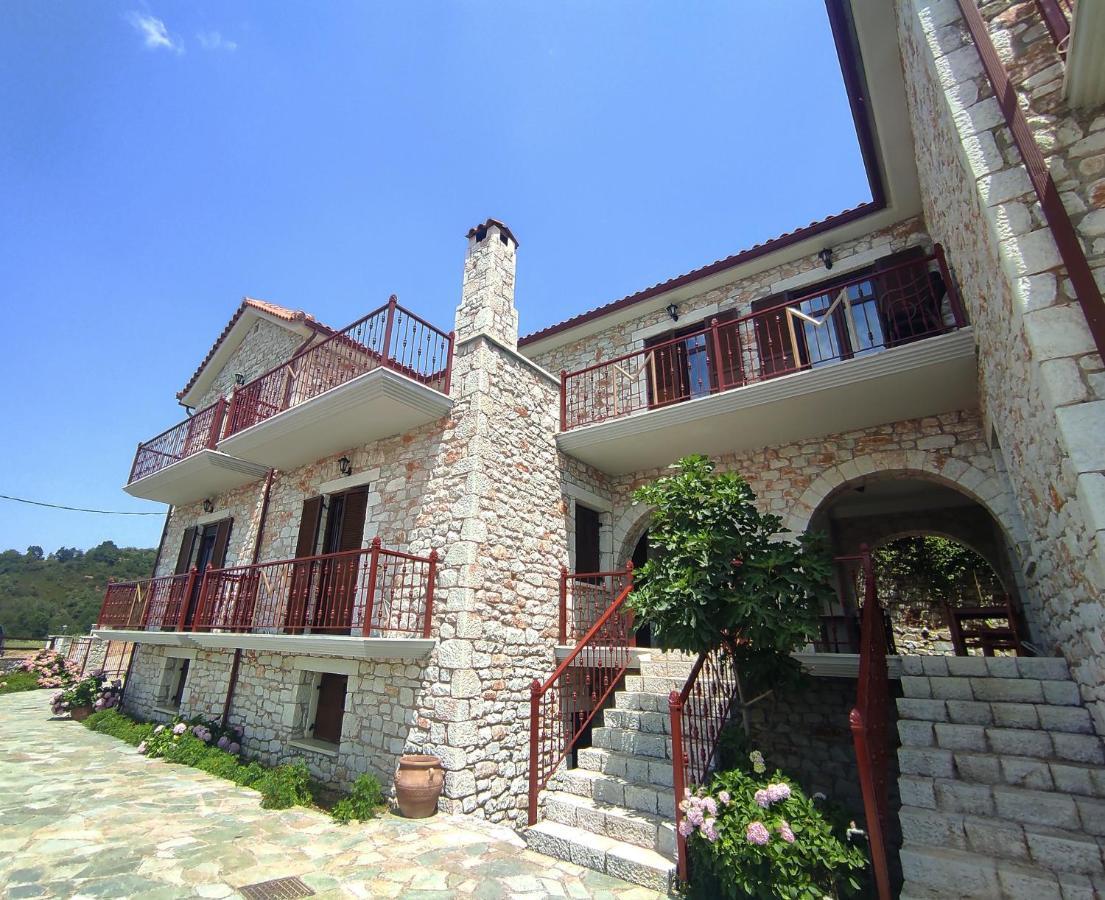 Meterizi Guesthouse Varvitsa Bagian luar foto