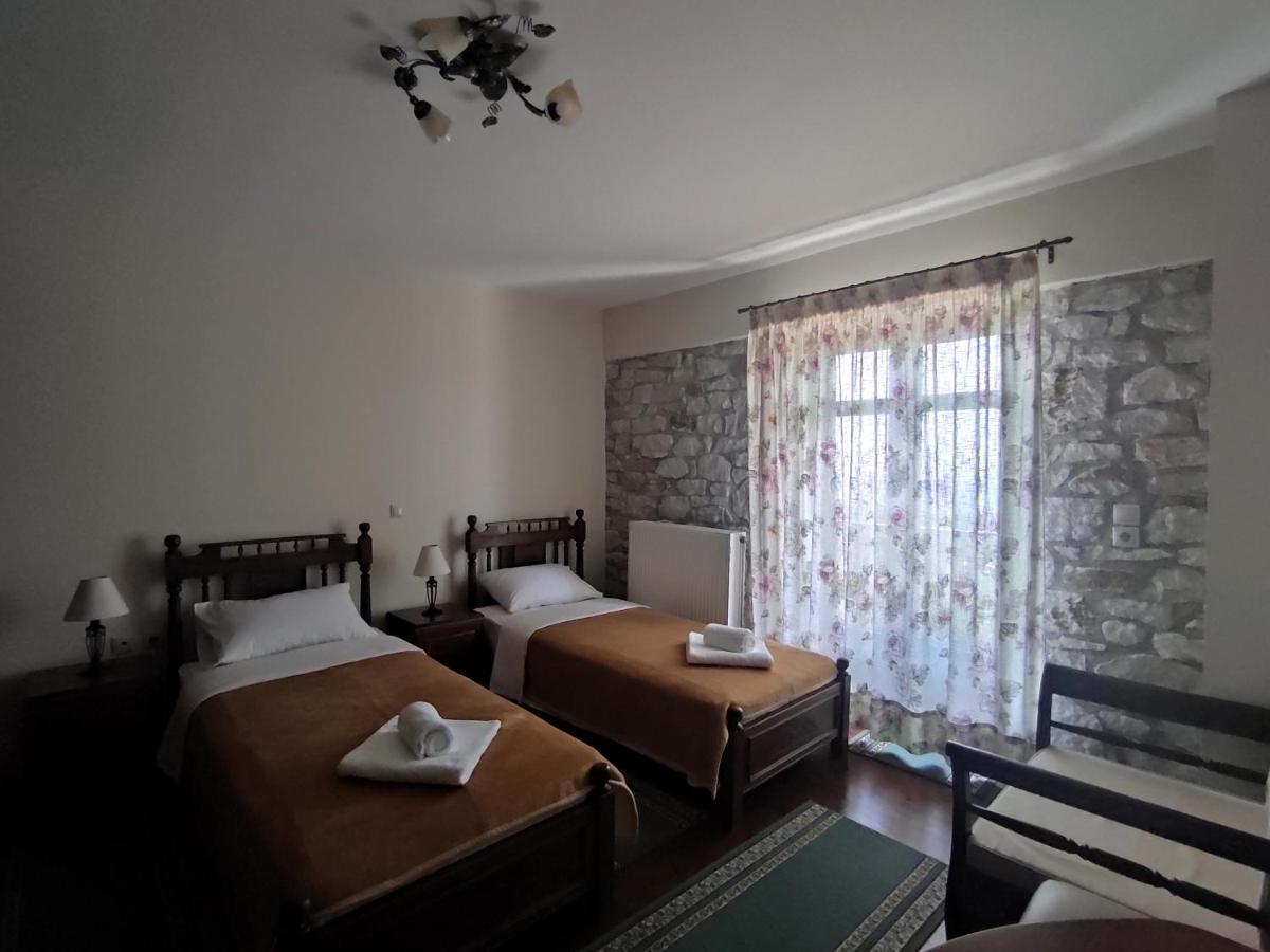 Meterizi Guesthouse Varvitsa Bagian luar foto