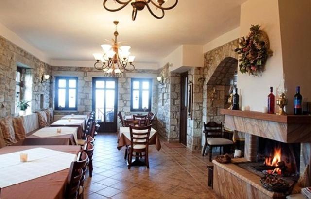 Meterizi Guesthouse Varvitsa Bagian luar foto